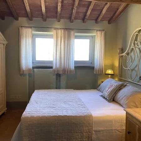 Castellina - Homelilke Villa